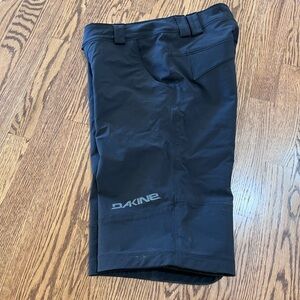 Dakine Derail Mens Size 32 Mountain Biking Short Black 13" Inseam Unlined Rugged
